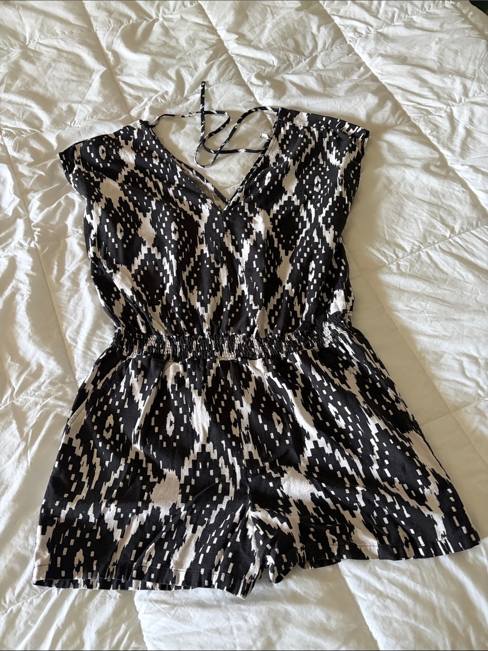 LOFT Black and White Patterned Romper